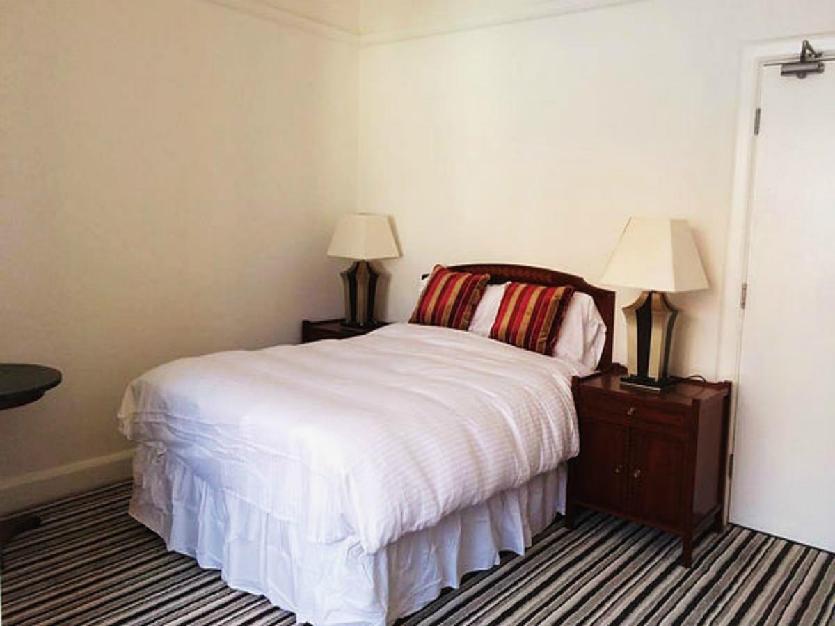 Ingram Arms Hotel, Hatfield Inn *
